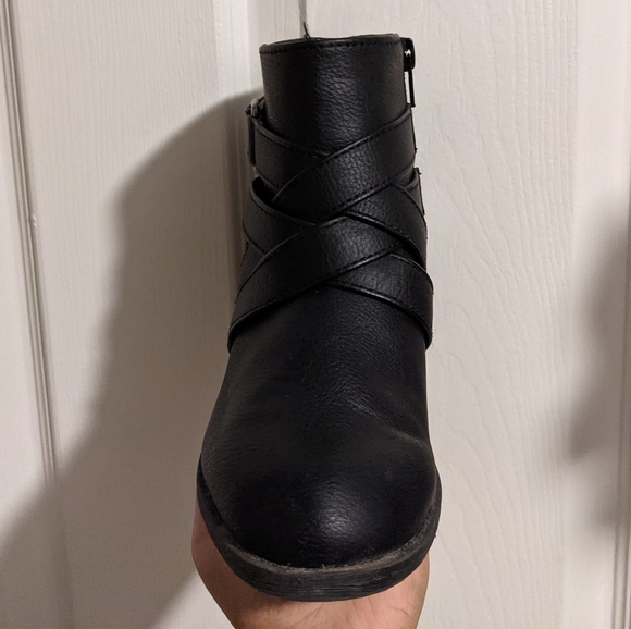 3for30!!! Black American Eagle booties - Picture 7 of 10